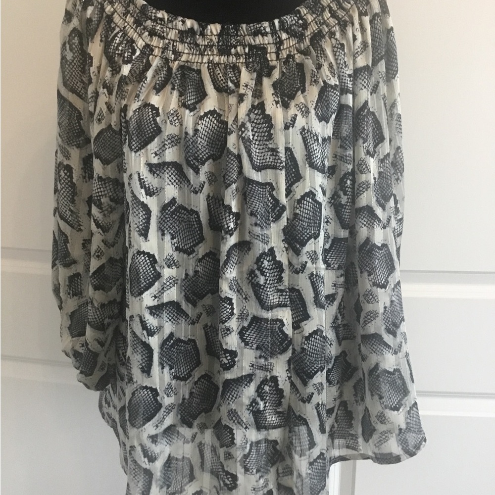 Ariella Black and White Smocked 3/4 Sleeve Blouse